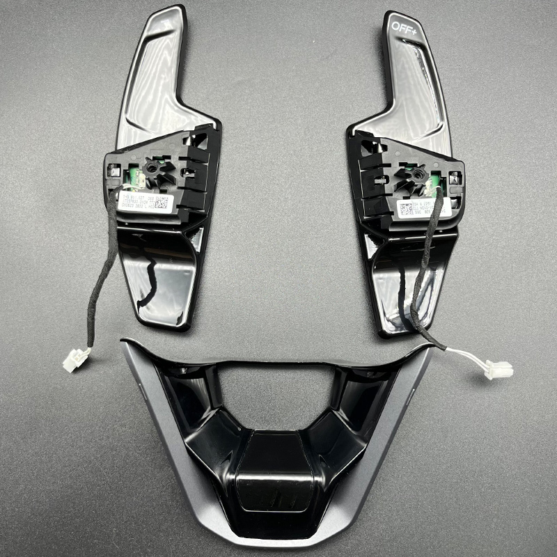 フォルクスワーゲン ゴルフ 8 GTI MK8用ステアリング - Golf Equipment Logos のレビューと価格